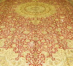 Tapis en soie traditionnels